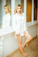  Koszulka nocna Halka Model Carey satyna Ecru - Kalimo 